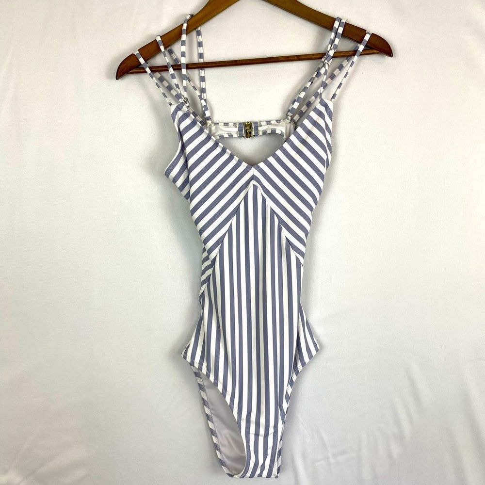 Cupshe All About Stripes One Piece size S